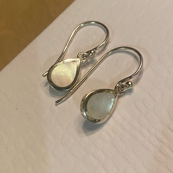 .925 stamped silver shell drop earrings - Picture 5 of 7